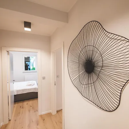 Visore - Renea * Opatija