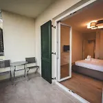Visore - Renea Apartman Abbázia