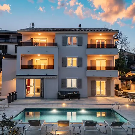 Visore - Renea Apartment