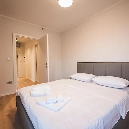 Visore - Renea Apartment *