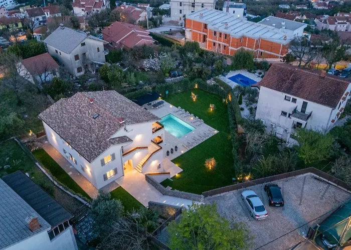 Visore - Renea Apartment