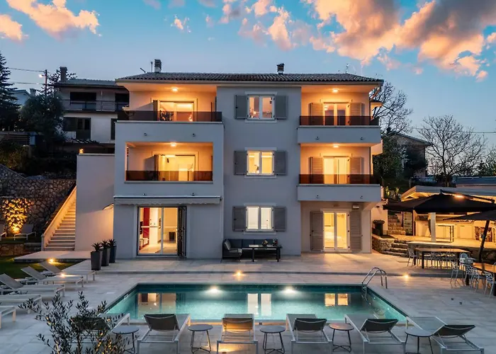 Visore - Renea Apartment