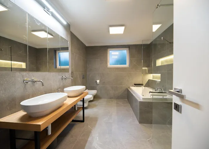 Visore - Renea Apartment